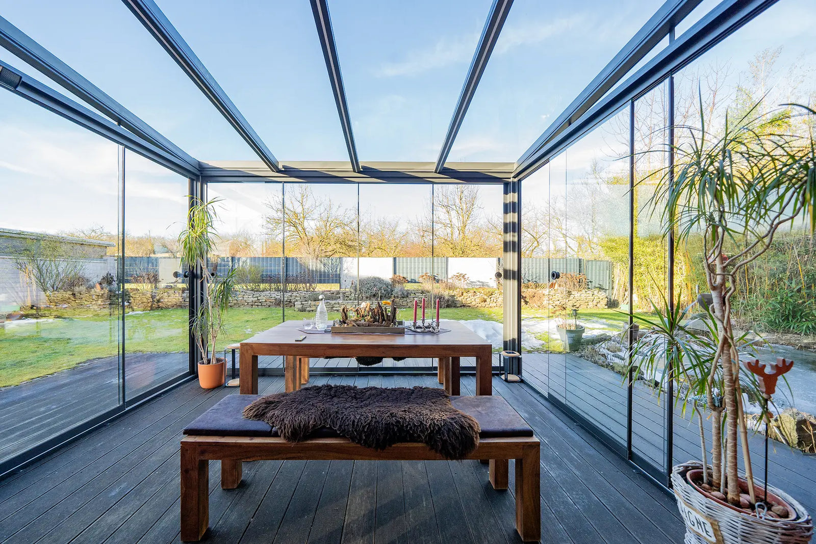 PERGOLUX Wintergarten 4 & Glasdach 4: Dein Außenbereich – 365 Tage im Jahr PERGOLUX GmbH