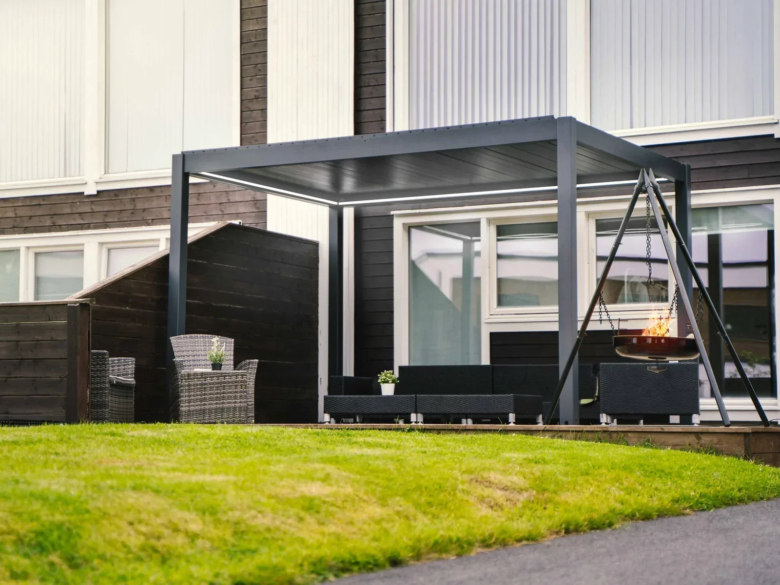 PERGOLUX Montageservice